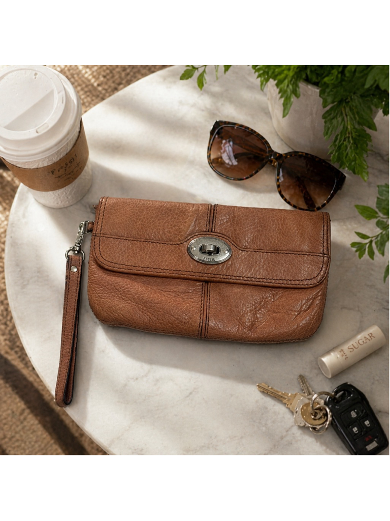 Fossil Maddox Leather Clutch Wallet Brown Wristlet Turn Lock Large Organizer